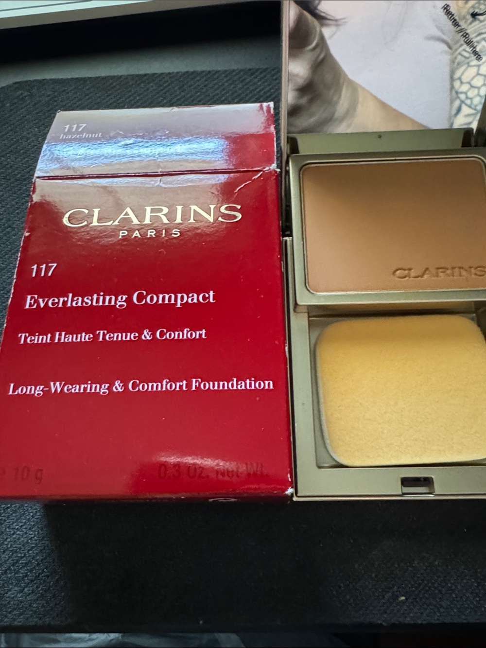 Clarins Everlasting Compact Foundation - 117 Hazelnut (Cream/Brown)